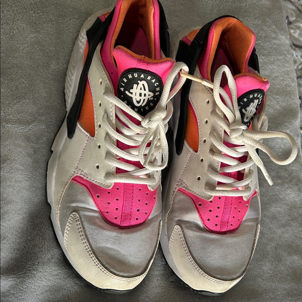 Nike Women's Huarache Sneakers in White, Pink & Orange - Picture 2 of 4